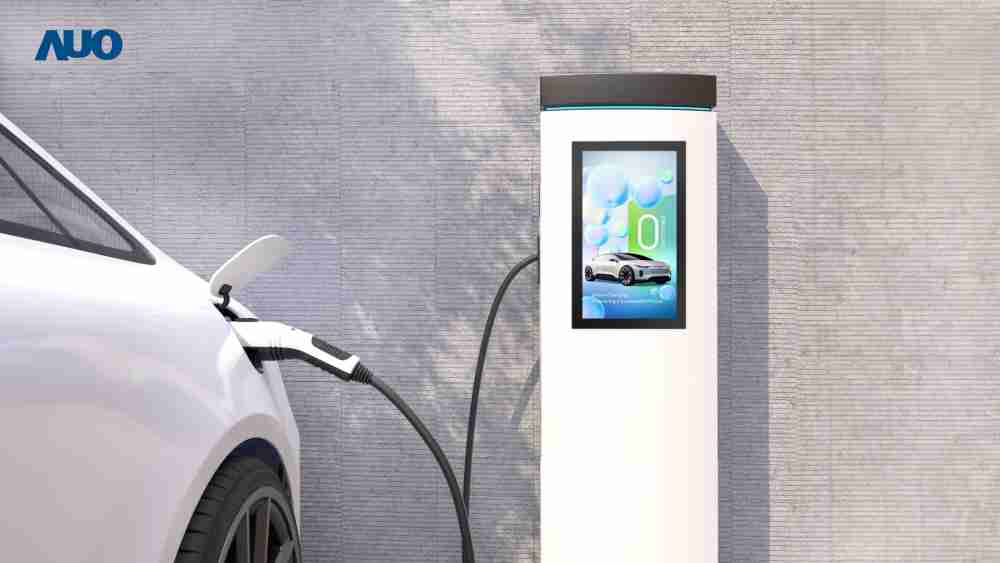 友達〝EVSE車用充電樁解決方案〞專為電動汽車充電樁設計，，，，具有高亮度、、、、克服戶外艱難環境的耐溫、、、耐紫外線等特性，，並搭載散熱性及擴充性強的高效能工業電腦，，可實現人機互動訴求，，，，如資訊顯示、、支付等應用